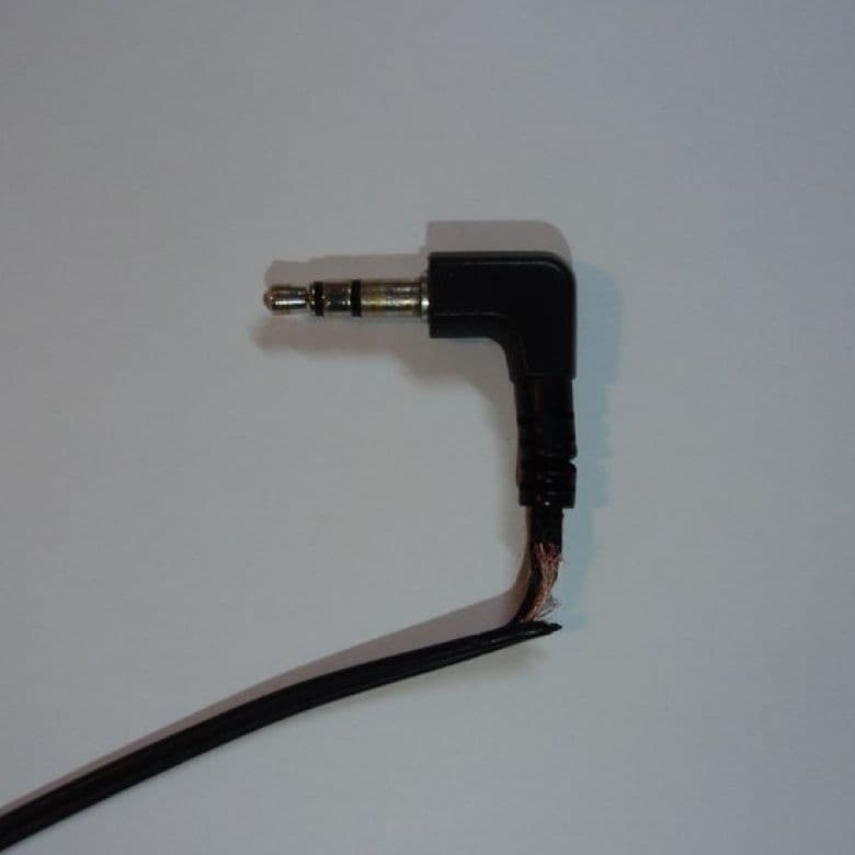 How to Repair a Frayed Headphone Cable